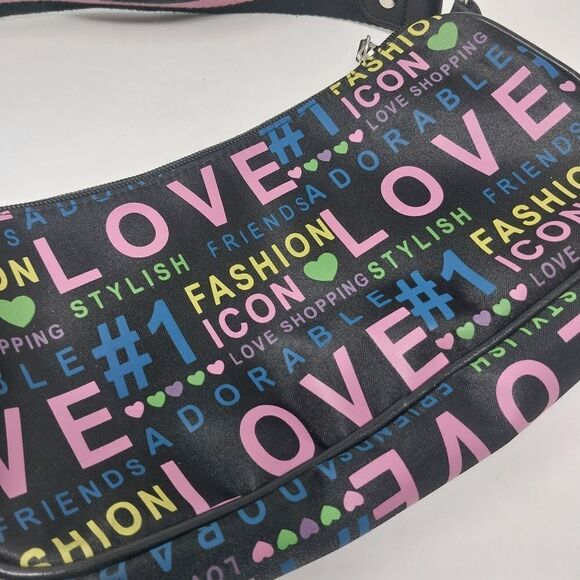 Cute little love bag. - Picture 6 of 12